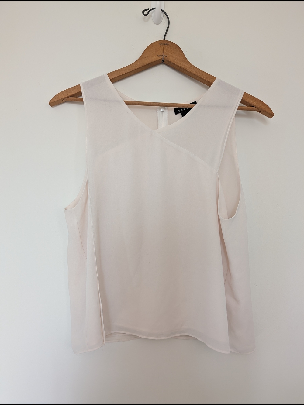 Trouve White Cross-Front Sleeveless Camisole